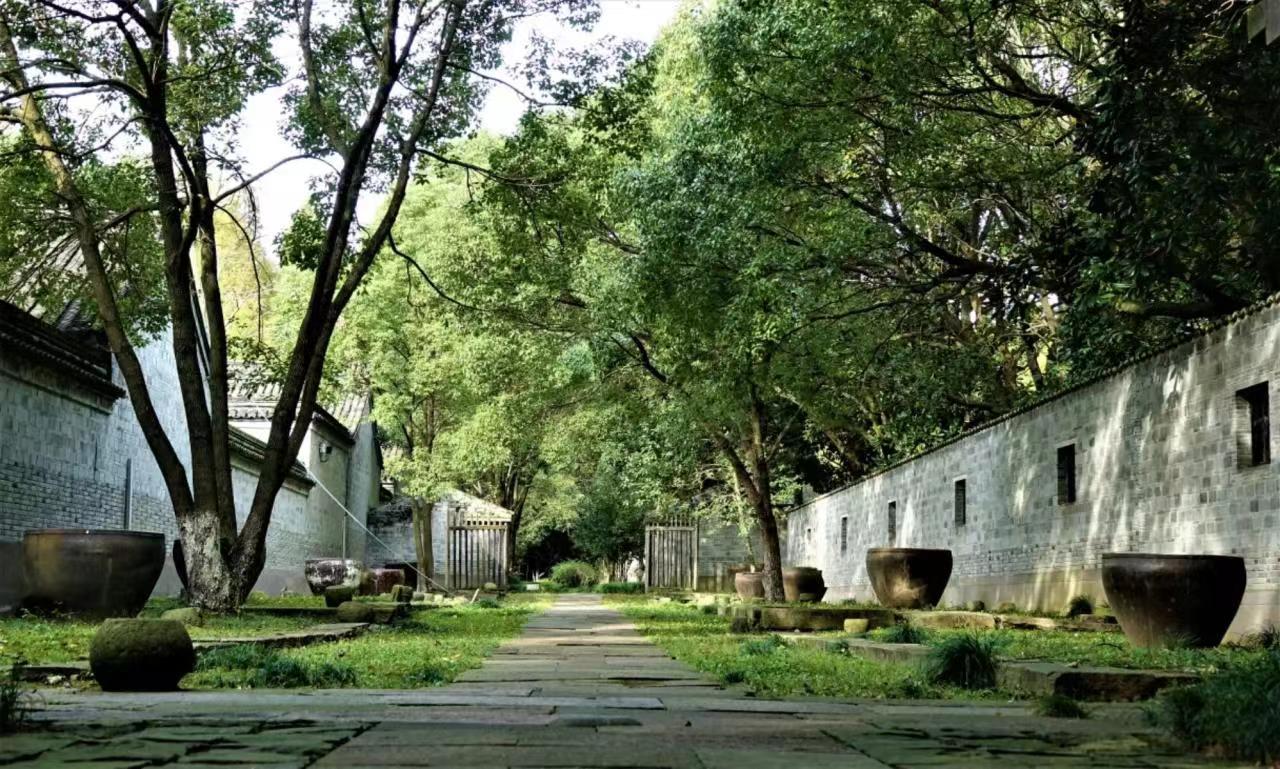 浙江有一个古镇叫什么,浙江六大古镇凤凰古城