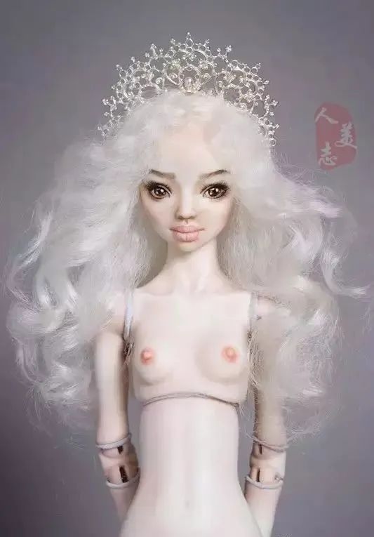 惊呆!李晨花200万为范冰冰定制的新娘娃娃,原来长这样!