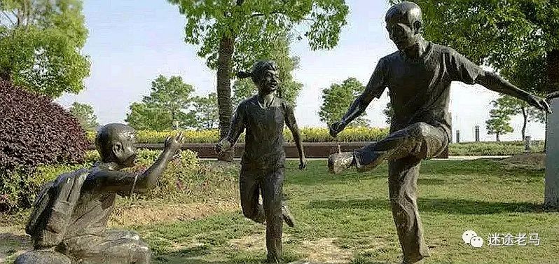 冬日里，兜里揣个毽儿不冷