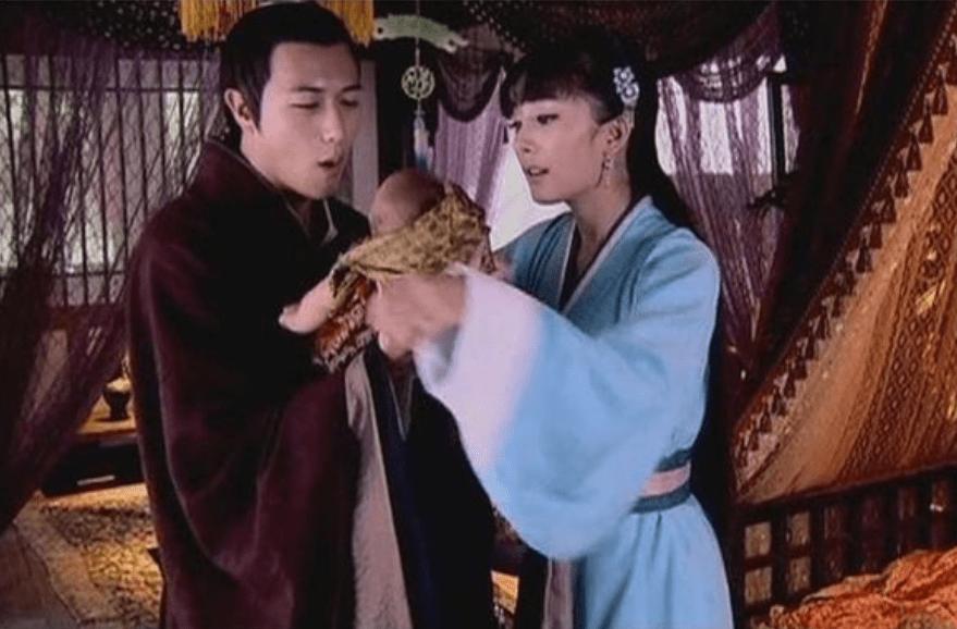 过生日按阴历还是按阳历,过生日应该按照阳历还是农历好呢