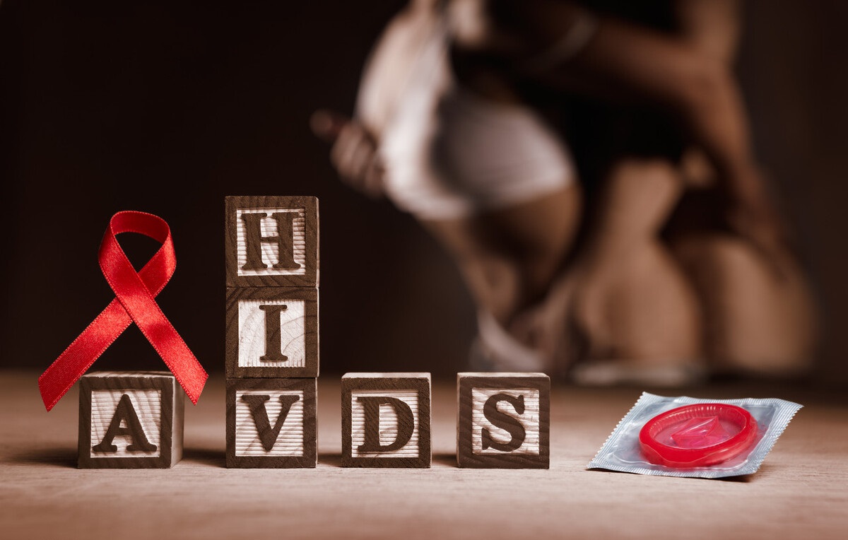 早期艾滋病有治愈的可能吗,6个艾滋病早期发病征兆你知道吗