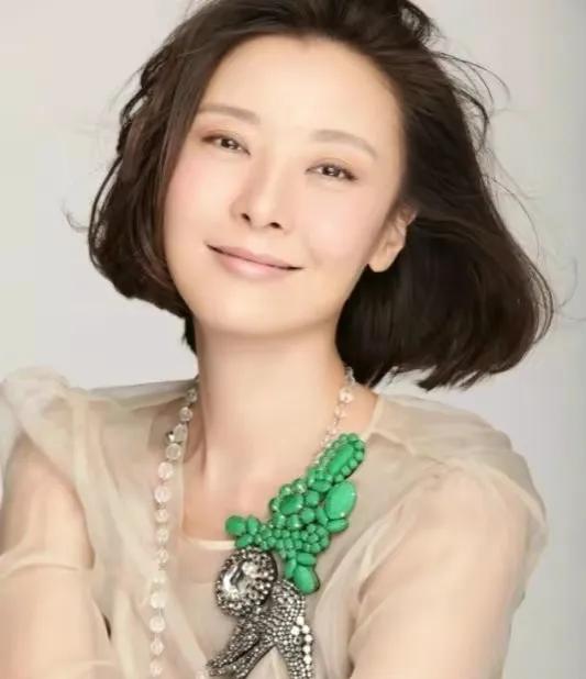 柯蓝和黄志忠因为哪部剧传出绯闻,49岁柯蓝谈情感合集