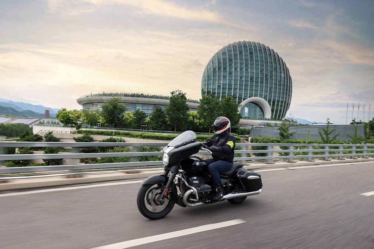 宝马r18,宝马r18游侠和洲际区别