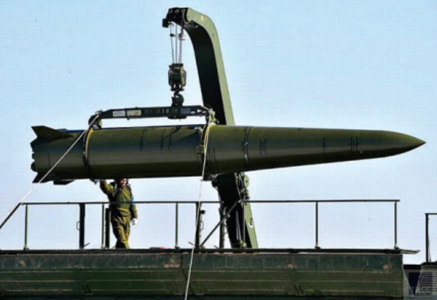 俄罗斯核打击可能性大增，普京已在乌周边部署核武，有预警就发射