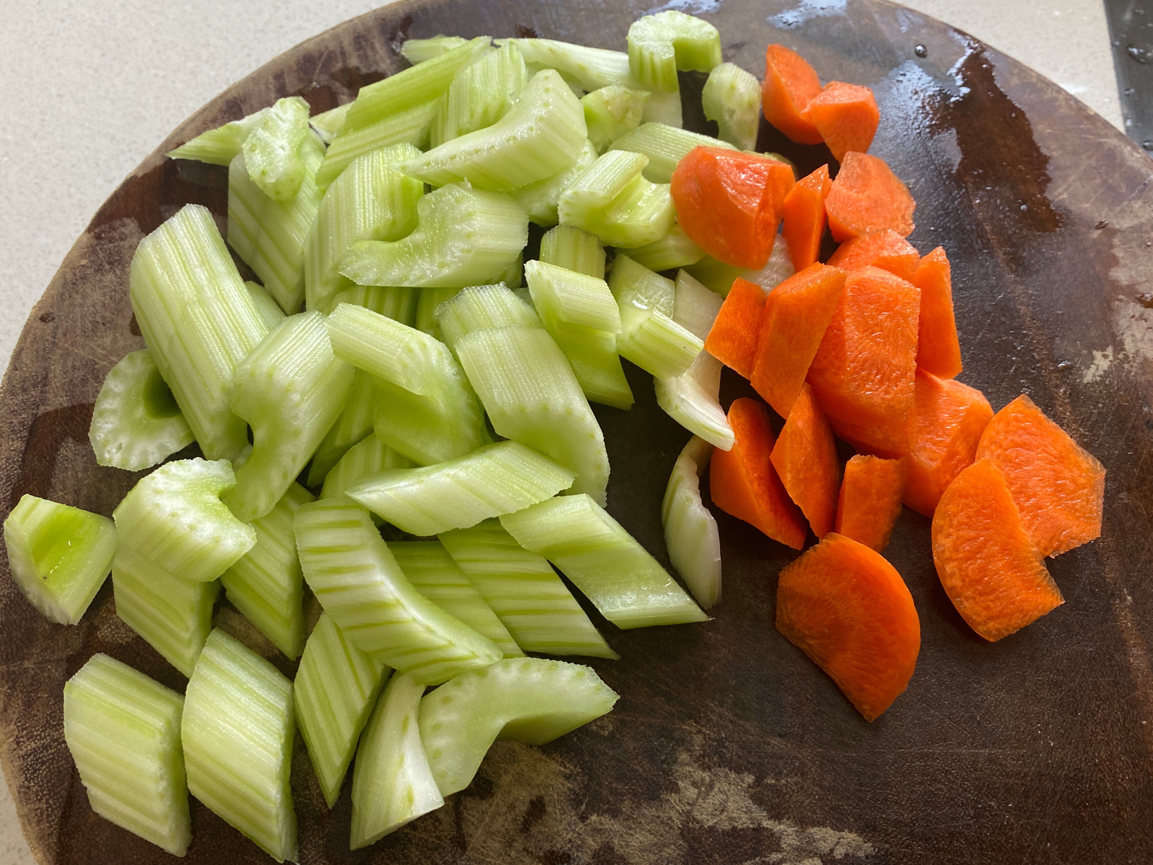 减肥饮食必备的6种高纤维蔬菜,要想减肥就不要吃这几种蔬菜