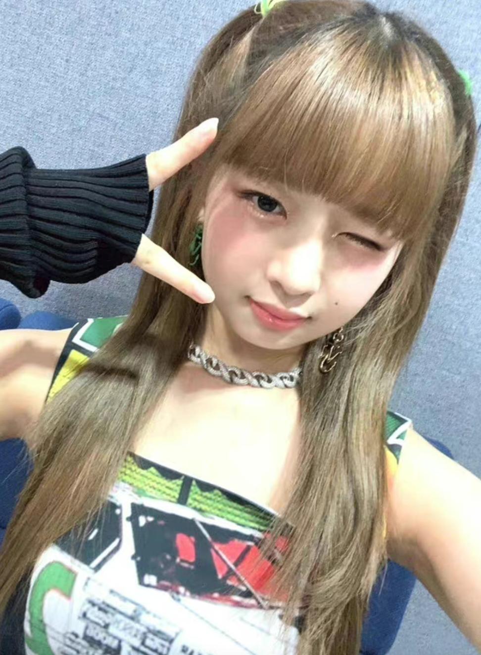 从人气垫底到拥有百万直拍的鬼马爱豆！她怎么变美的？