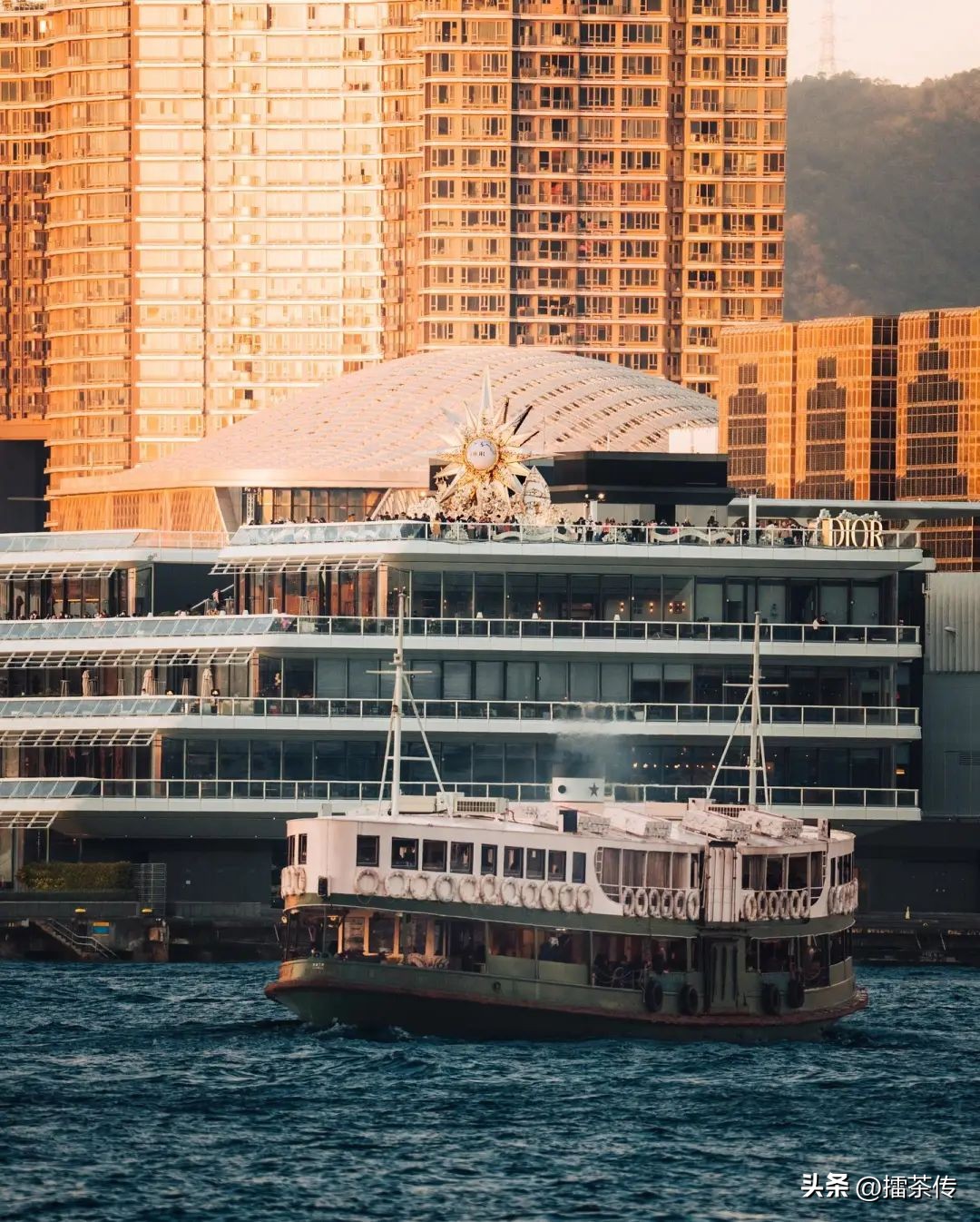 香港又热闹起来了！内地旅客来港「血拼」