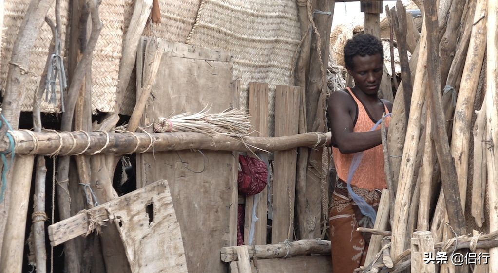 在非洲的死海，探访最接近地狱之门的人