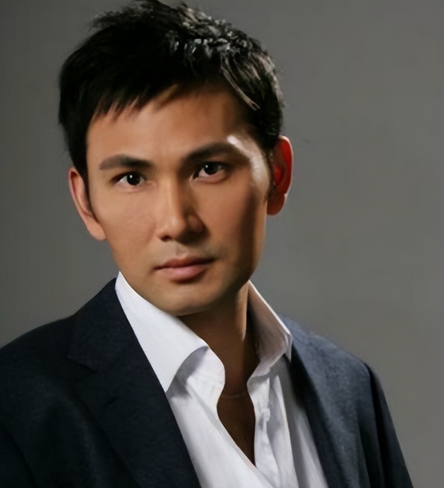 明明是双胞胎却被区别对待,明明是双胞胎却被区别对待的电影