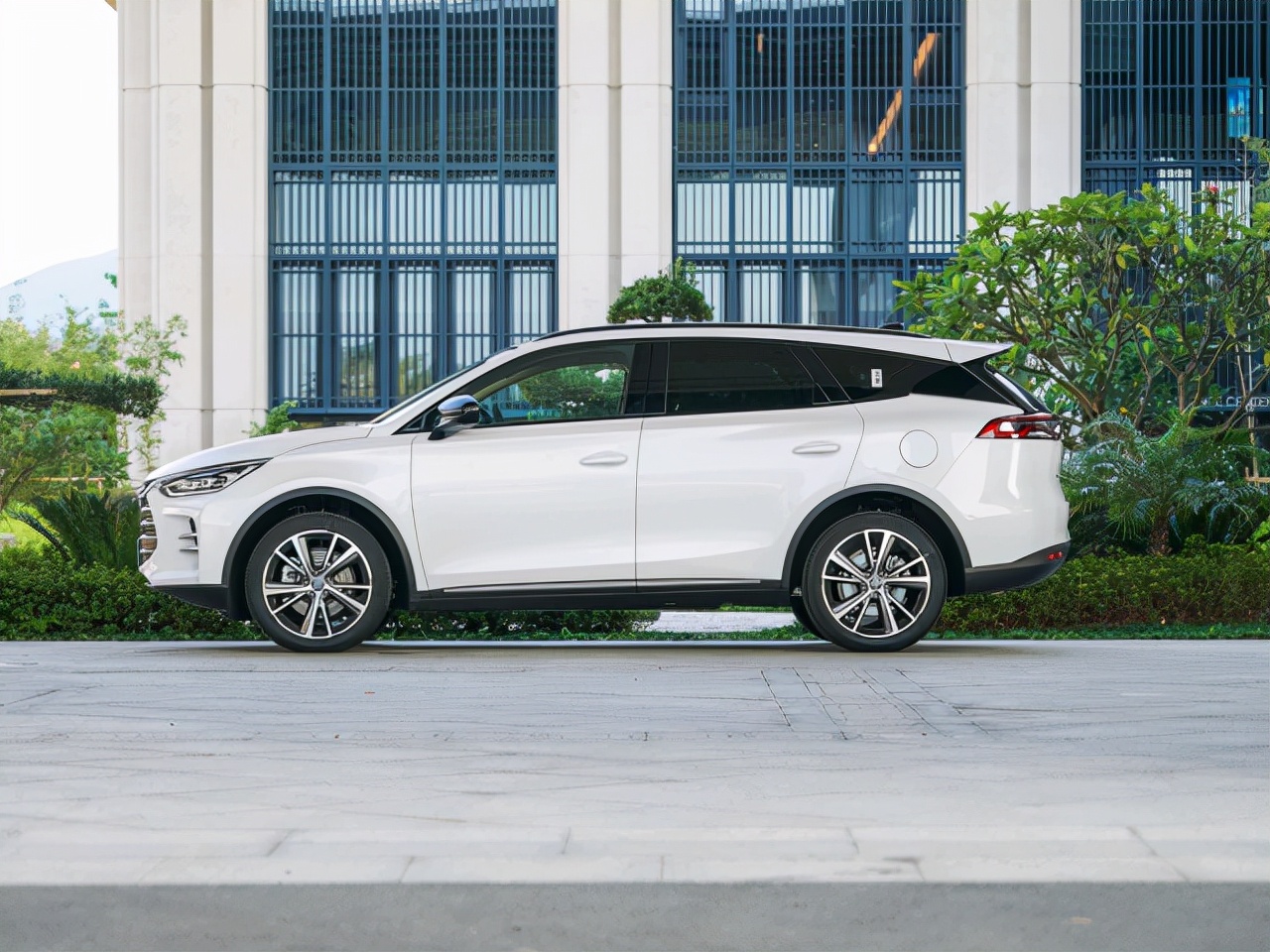 别克君越开了6年，换了辆比亚迪唐，开了8900公里，车主有话要说