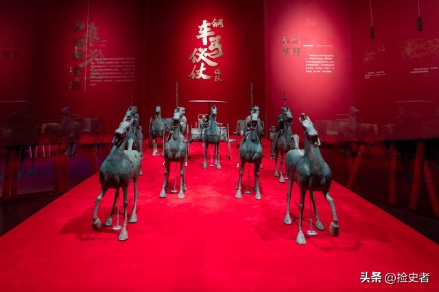 三国演义中华佗是被谁所杀的,历史华佗真是曹操所杀吗