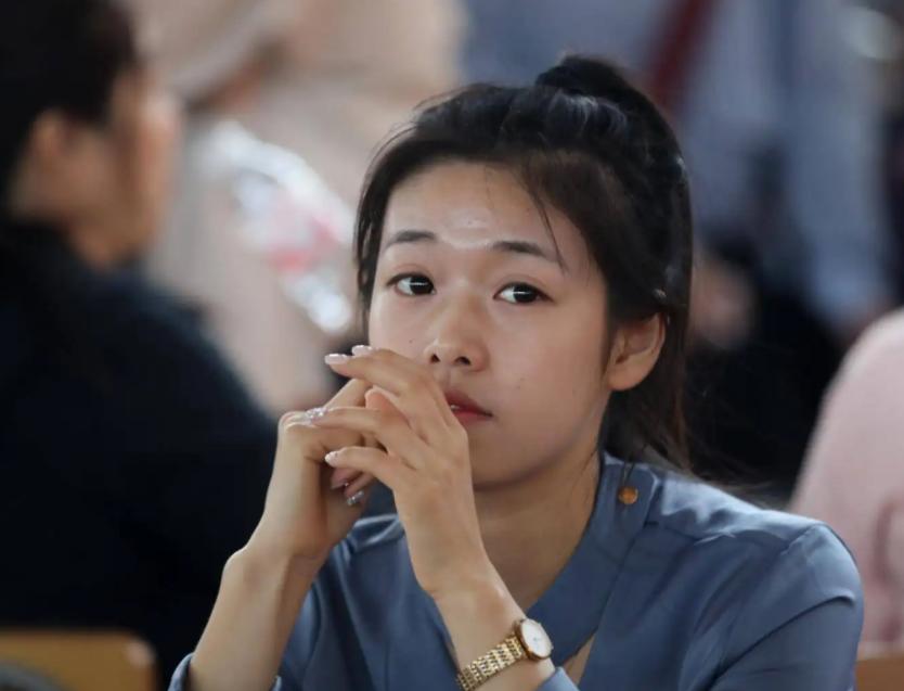 大四女生求职被hr怒怼,女子求职问薪被hr怼