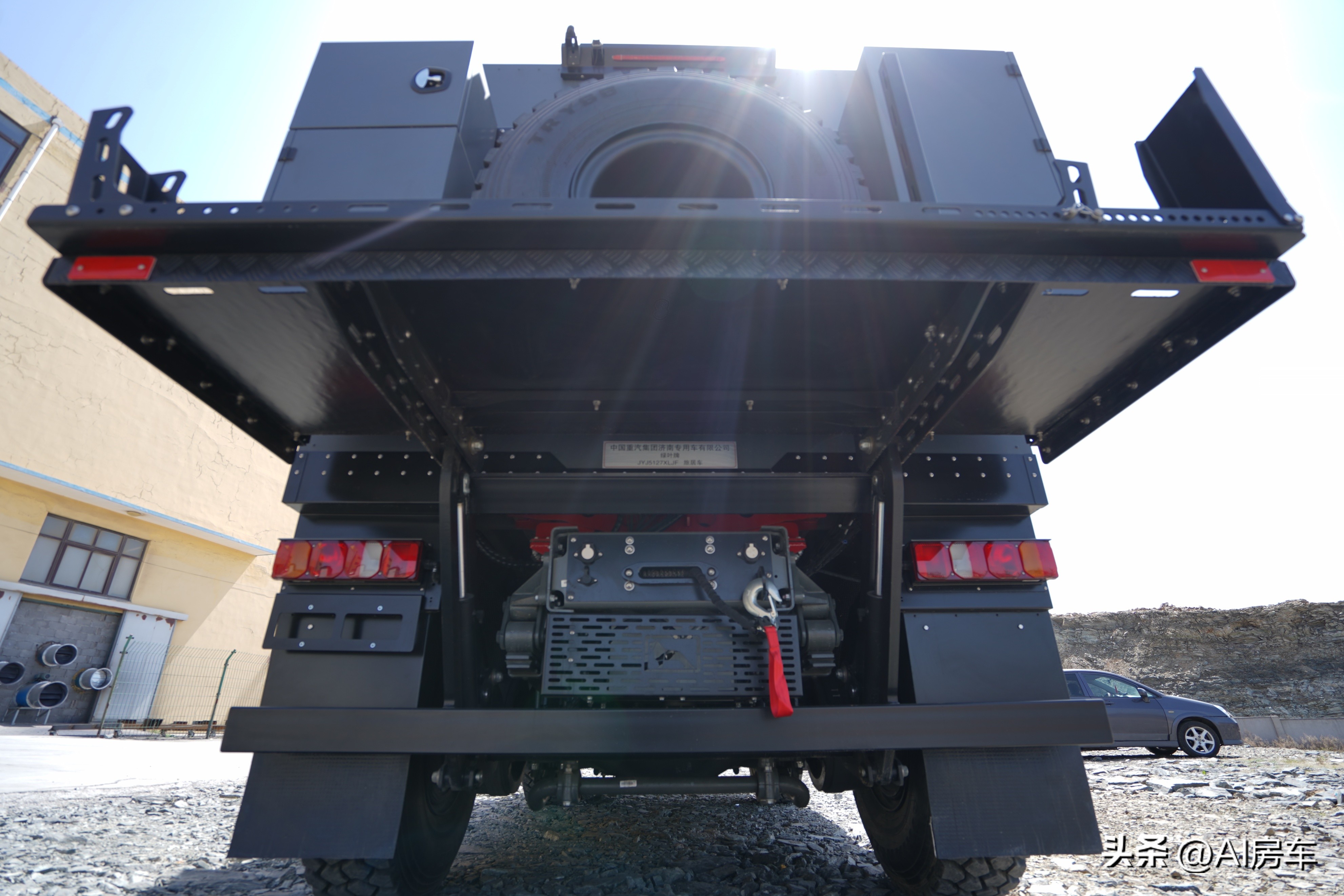 C2本能开的国产军卡型大房车！吃住，越野小意思，还能组团开聚会