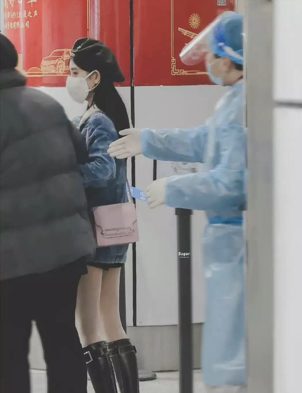 鞠婧祎的腿真的是又细又白吗,鞠婧祎的腿现在怎么样了