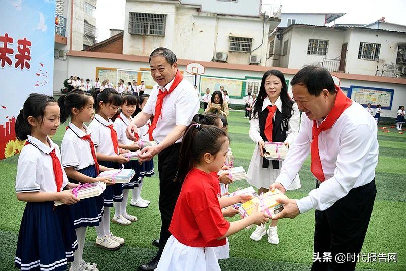 潢川七小校园,潢川县七小