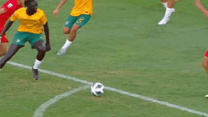 媒体：国足确实滑落到亚洲三流,国足现有阵容同样可以走出低谷