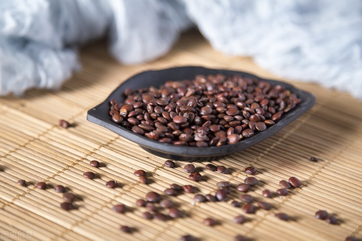 失眠吃哪一味中药就入睡,吃什么药安神助睡眠