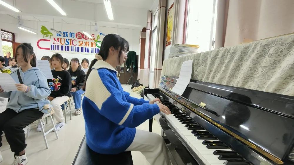 桂林市穿山中学开启新学期课后服务多彩特色课程