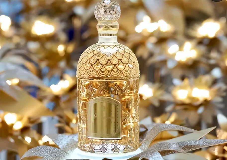 香水APP开发用户可自行查看相关内容，给人们生活提供便利