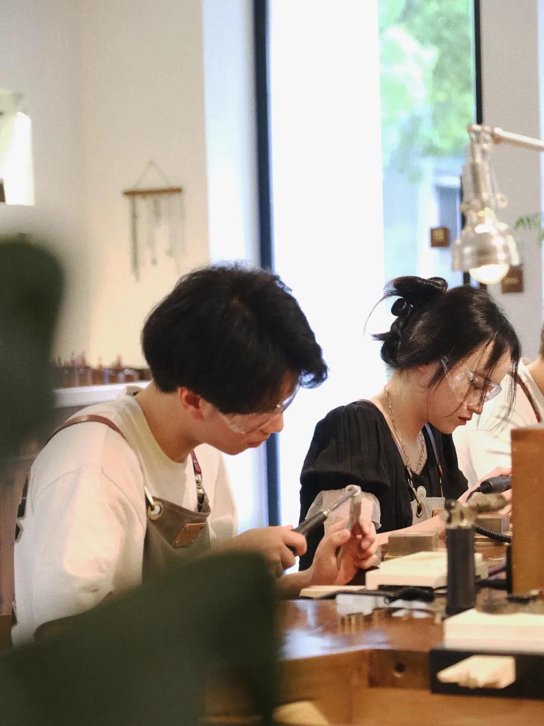 对店铺目标消费人群分析,生意参谋如何分析竞争店铺人群