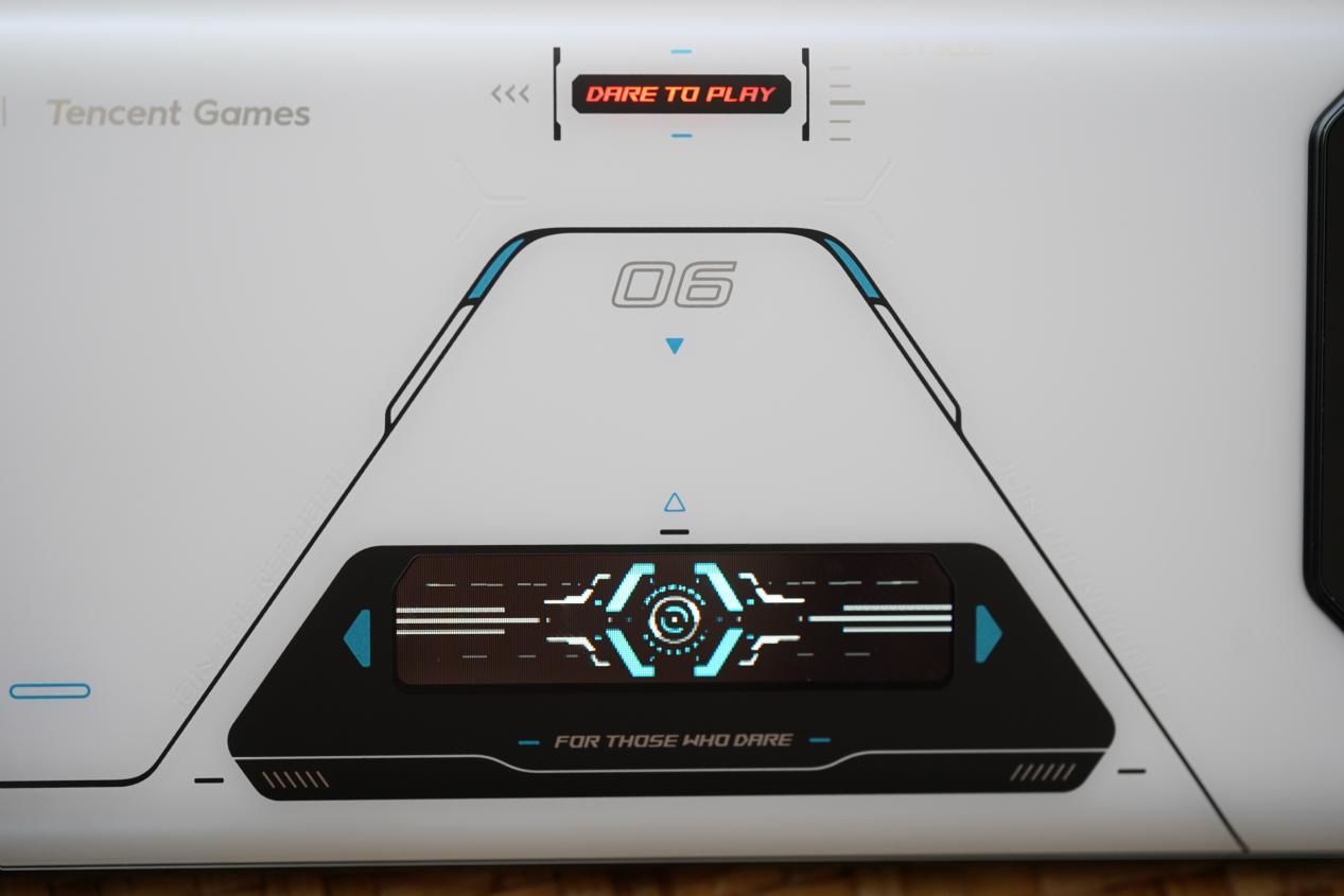 新发布游戏手机rog,ROG游戏手机性能测评