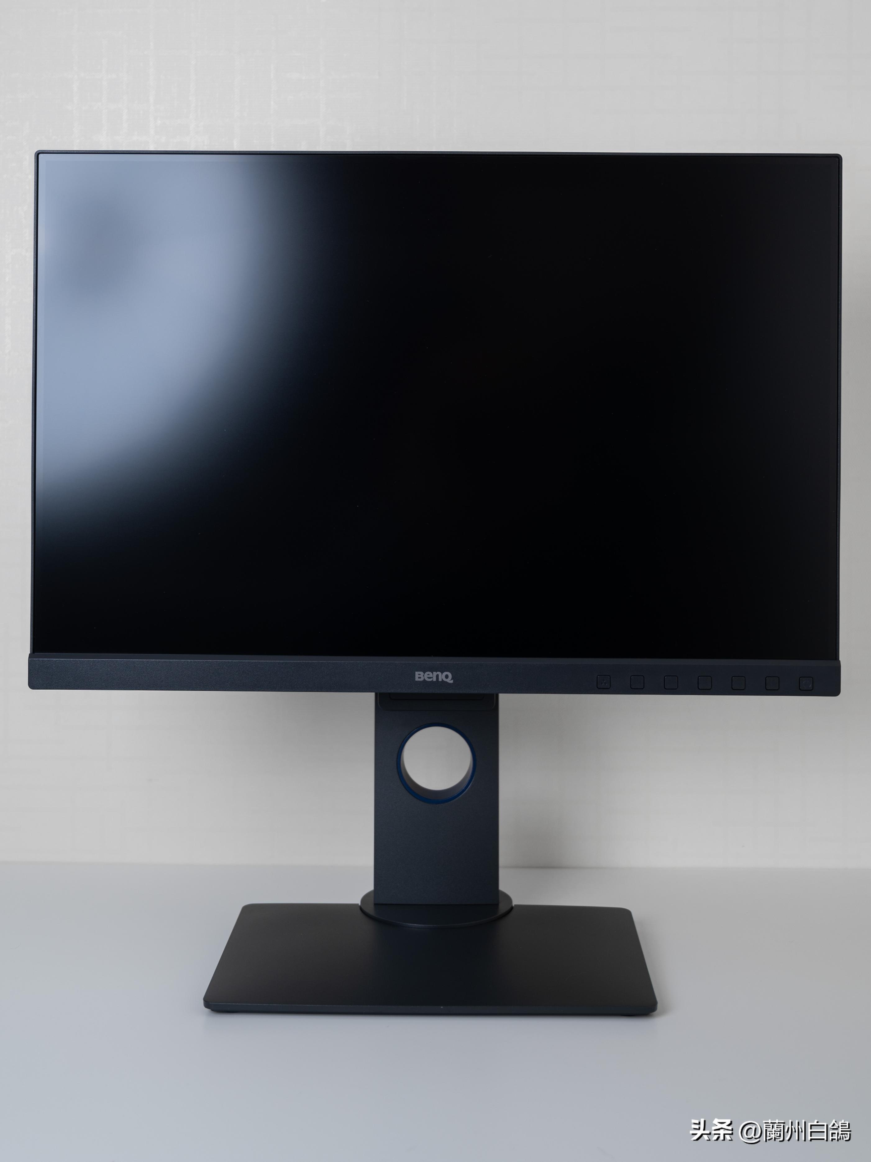 「手机摄影师的后期设备分享」我的苹果StudioDisplay和明基SW240