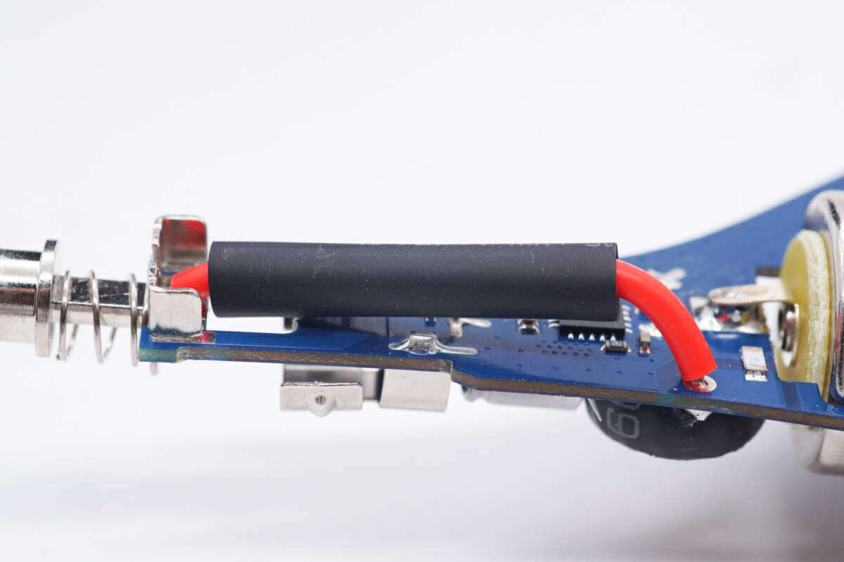 绿联车载点烟器15瓦能快充吗,点烟器车充拆解