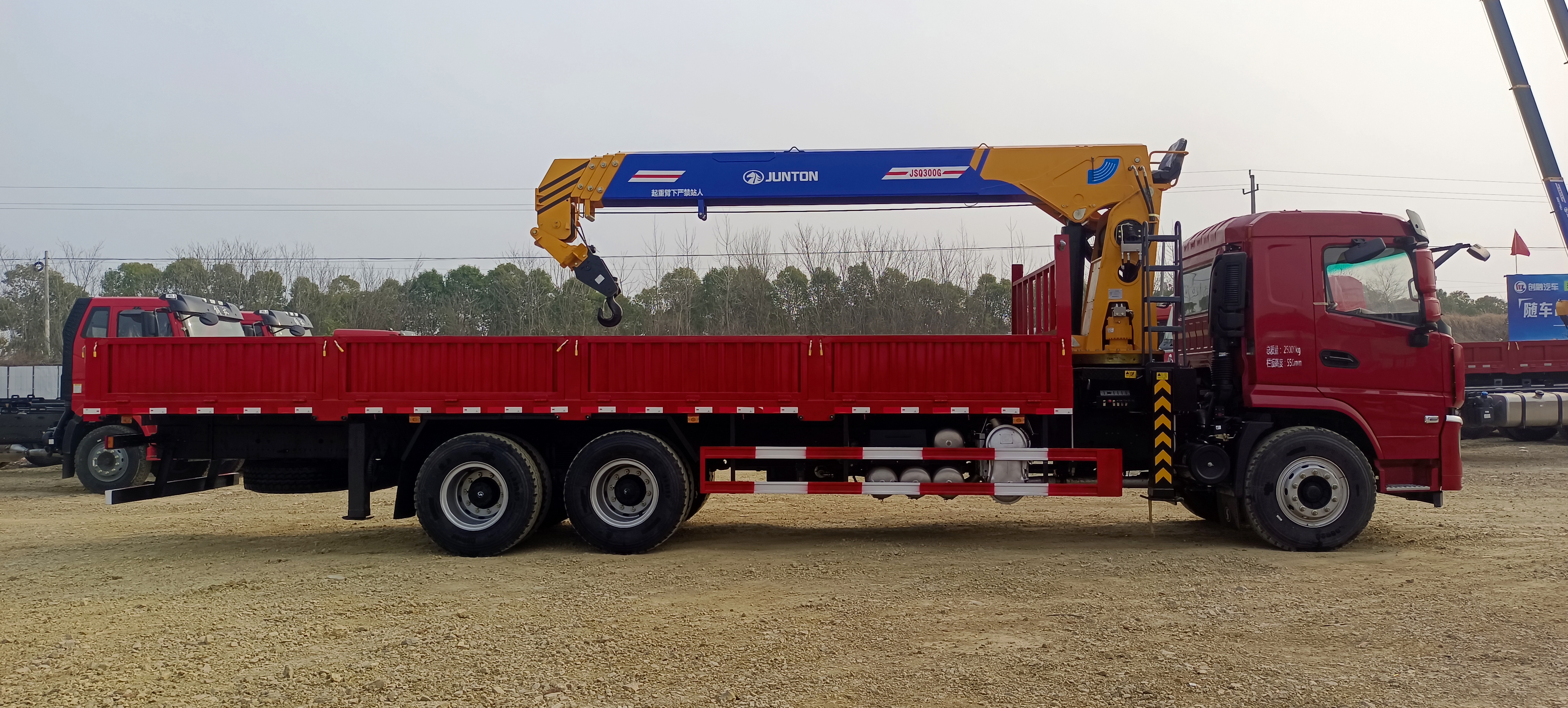 唐山个人二手随车吊出售转让信息,二手随车吊10吨多少钱一辆