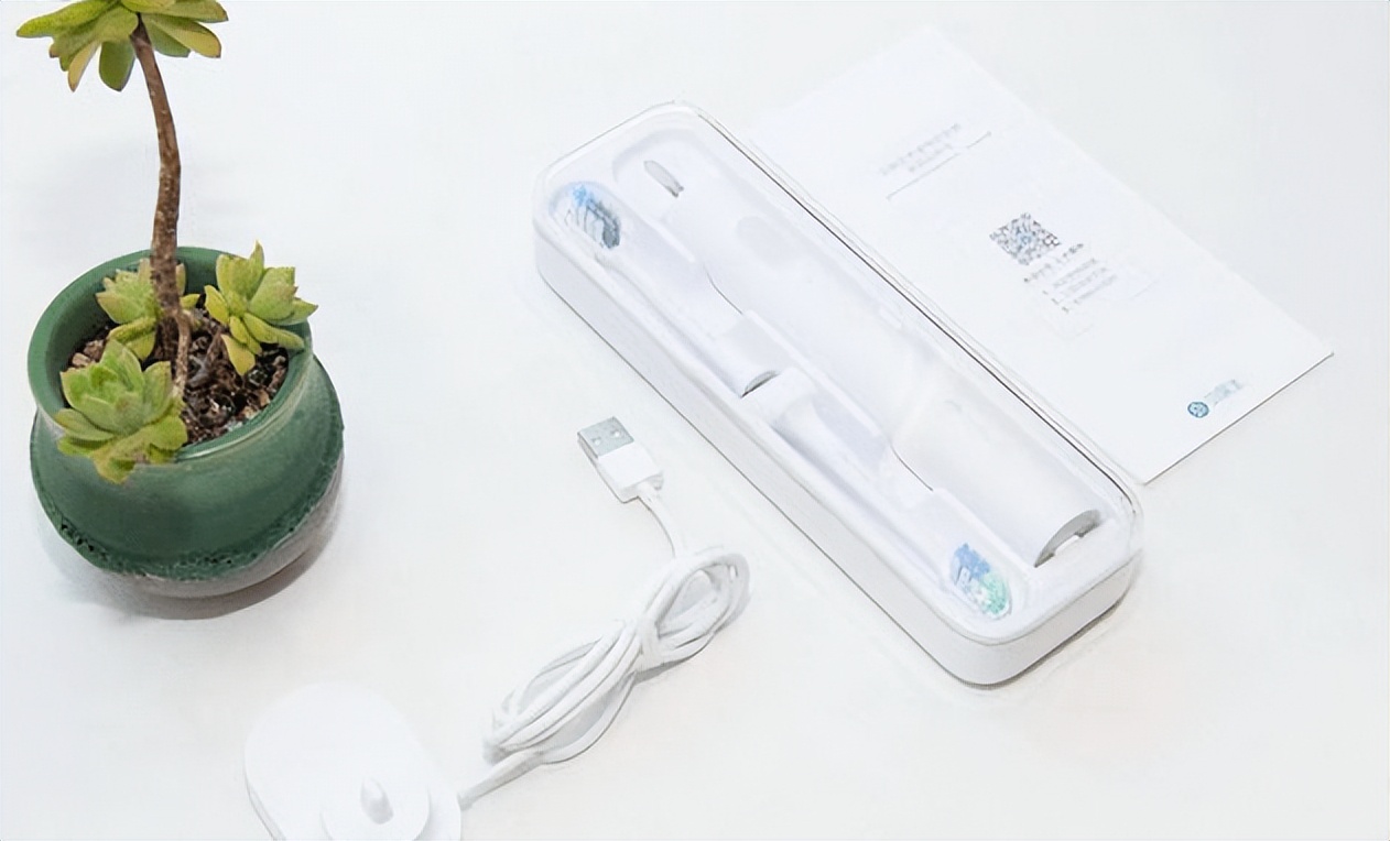 小米电动牙刷和拜尔电动牙刷,小米电动牙刷飞利浦电动牙刷