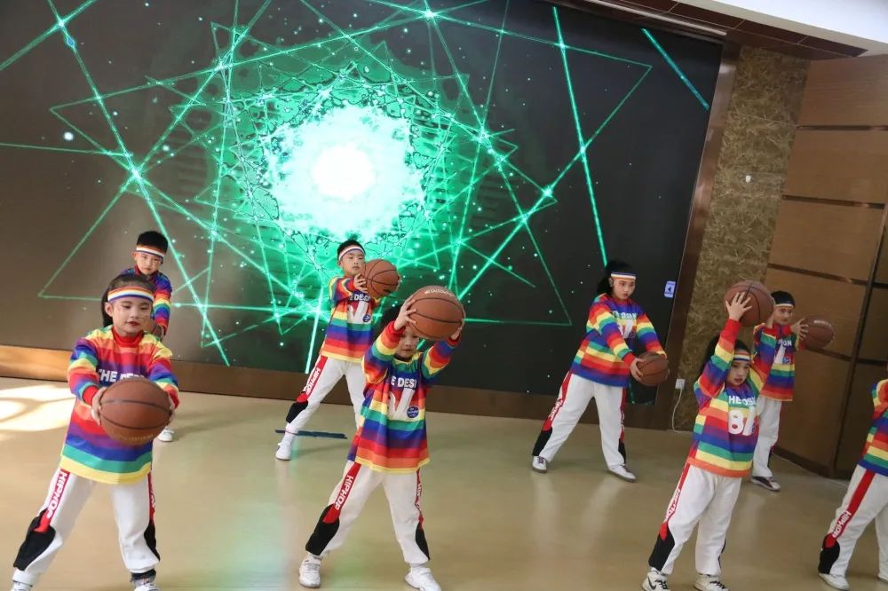 阳光体育活力飞扬展风采,童心筑梦运动赋能成长