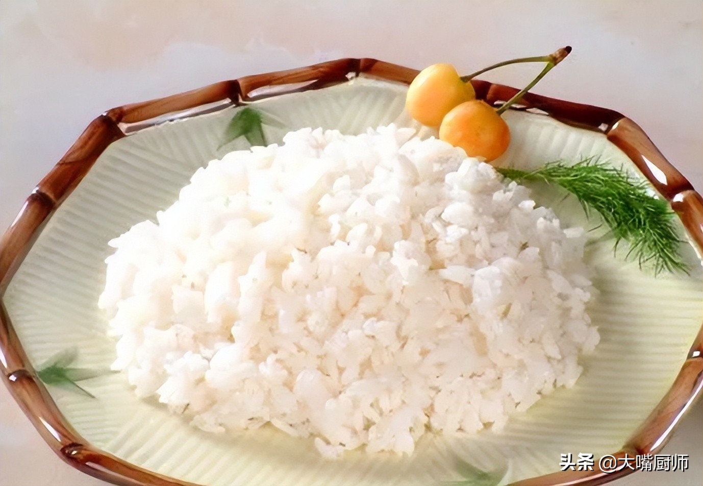 快速煮米饭小技巧图解,米饭别只加水了教你一招松软香甜