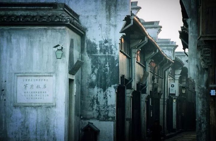 乌镇是个很美很美的地方,乌镇一个让人流连忘返的地方