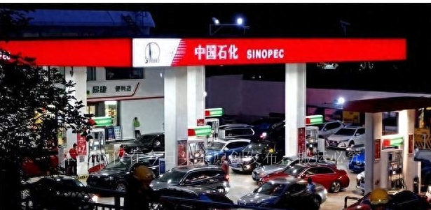 中石油为何不给没牌照的车加油,中国石油现在可以购买散装汽油吗