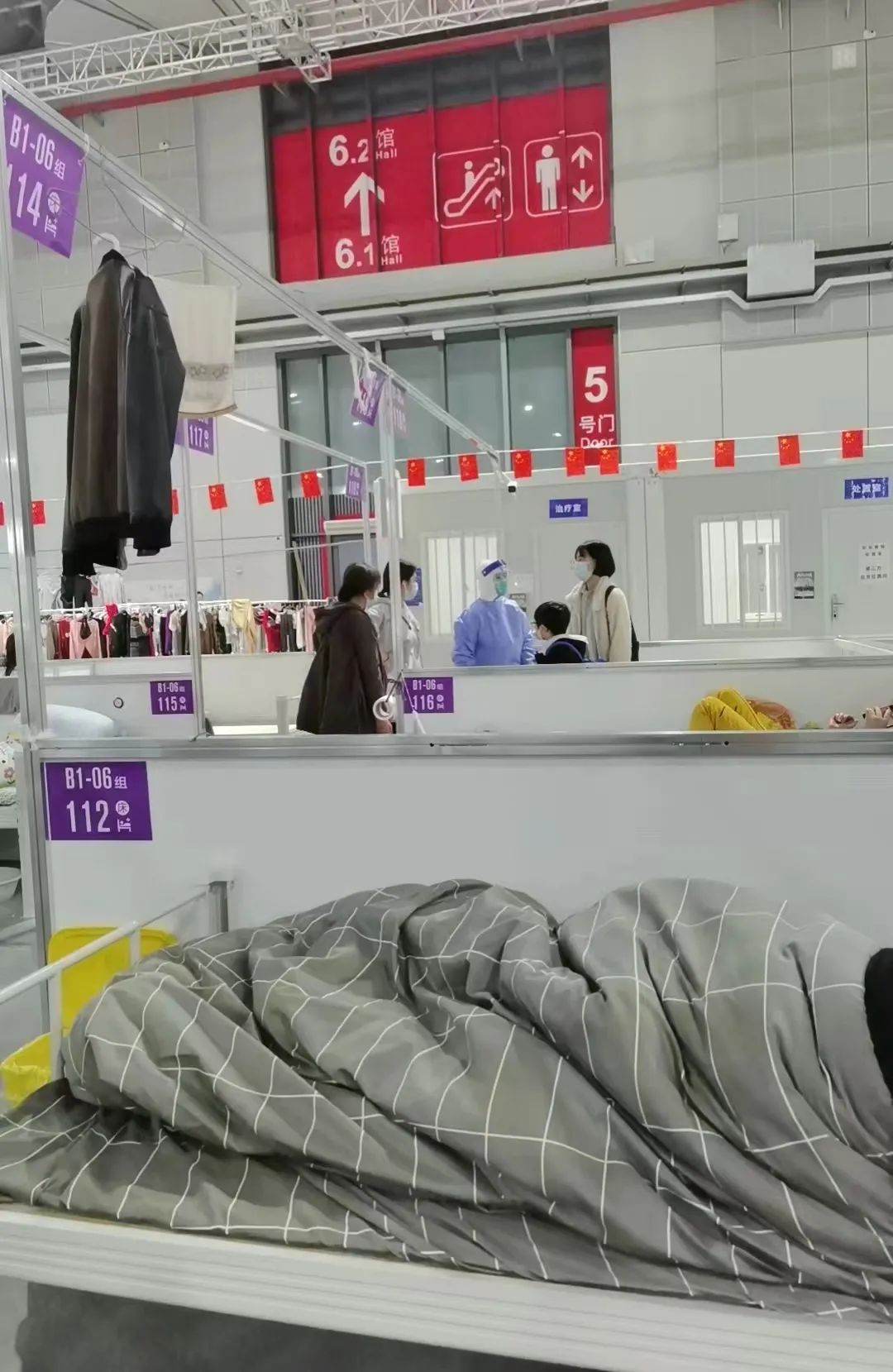 新冠儿童发烧7天了,新冠小孩发烧四天了一直反复发烧