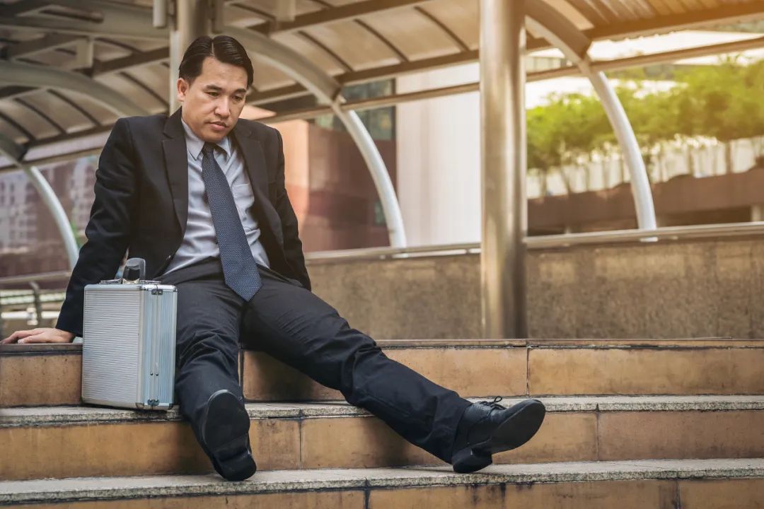 一个人负债太多，怎么上岸？