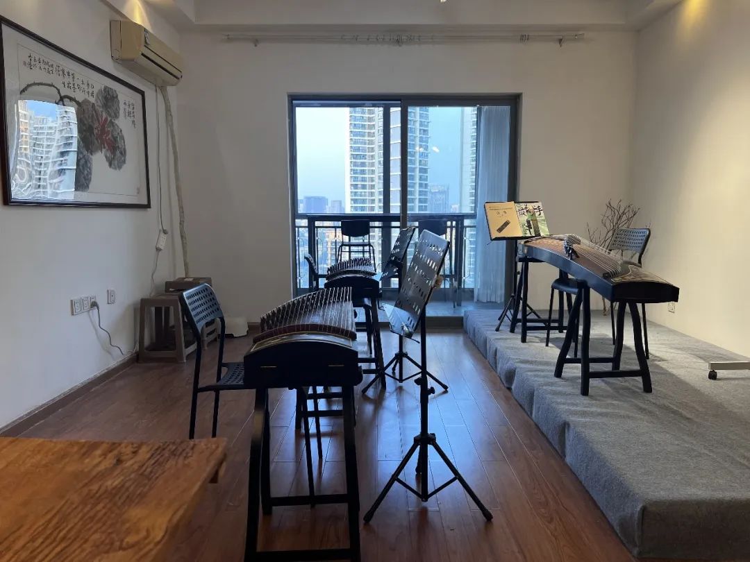 希望自己成为一个音乐人,成为一个音乐人