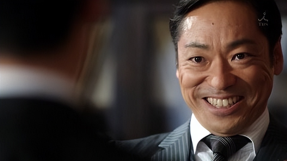 中日高人气男星塌房！公然扯女性内衣实施猥亵，癫狂状态曝光