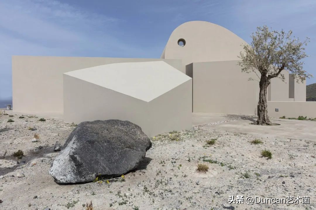 希腊KapsimalisArchitects①打造蓝白极简主义的童话世界！