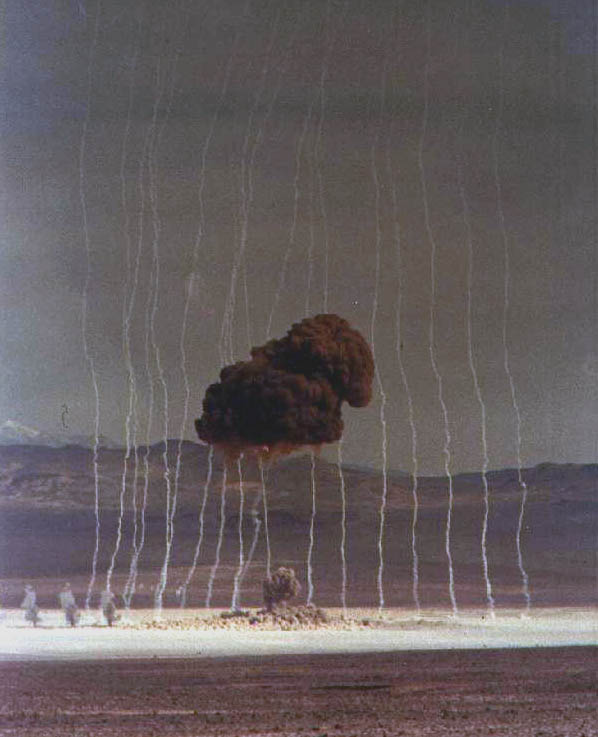 如果导弹爆炸怎么办,如果核爆炸怎么求生