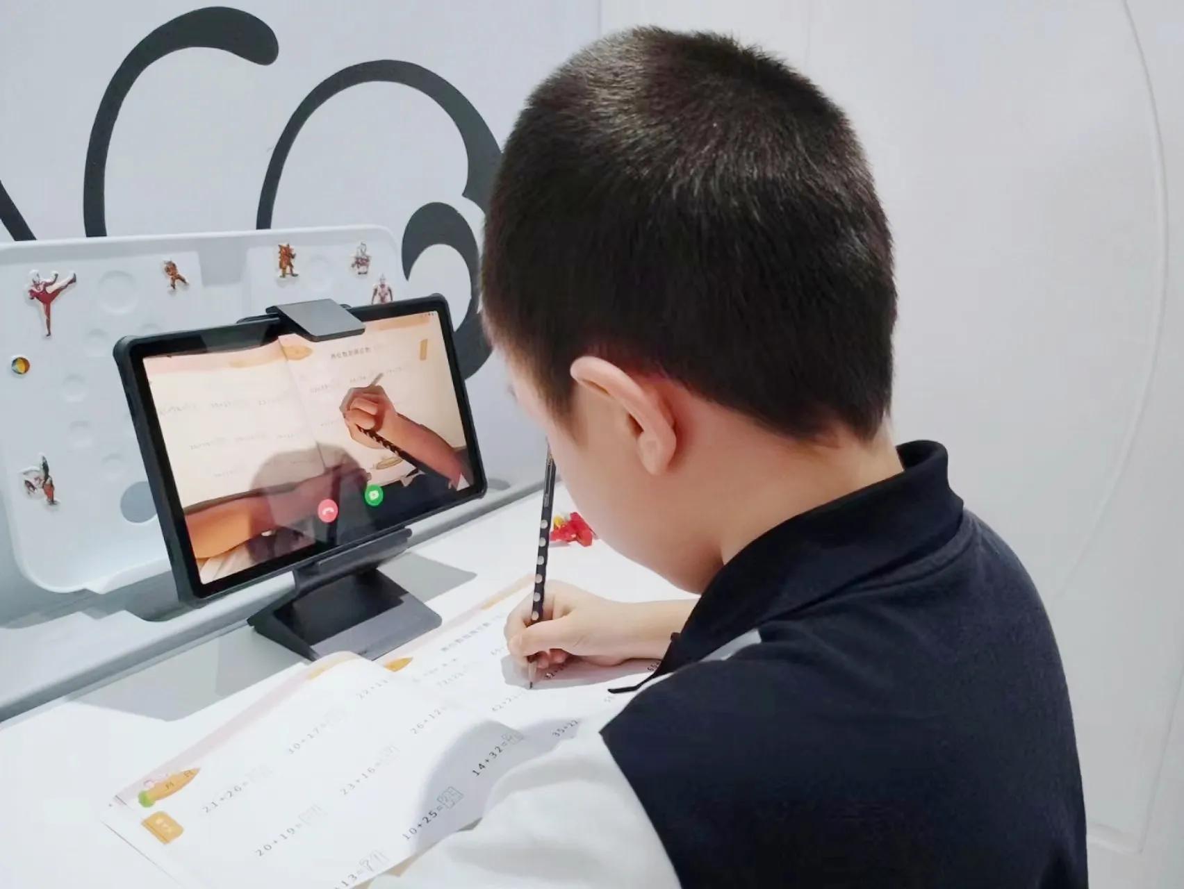 学习机有必要买吗？2023年学习机如何选购|有道AI学习机X10测评