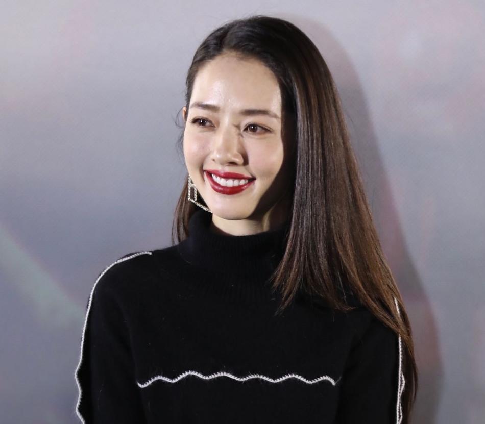 娱乐圈的明星为什么变化那么大,娱乐圈毫无预兆突然变脸的明星