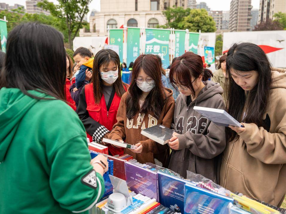 开展阅读新时代奋进新征程活动,阅读新时代奋进新征程活动