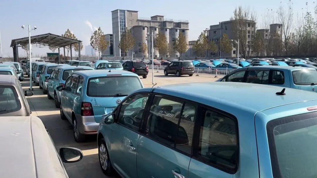 2万买宝马奔驰,2万买宝马3万买奔驰