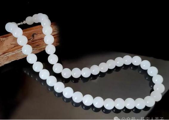 戴和田玉有什么好处,戴和田玉手串有什么好处