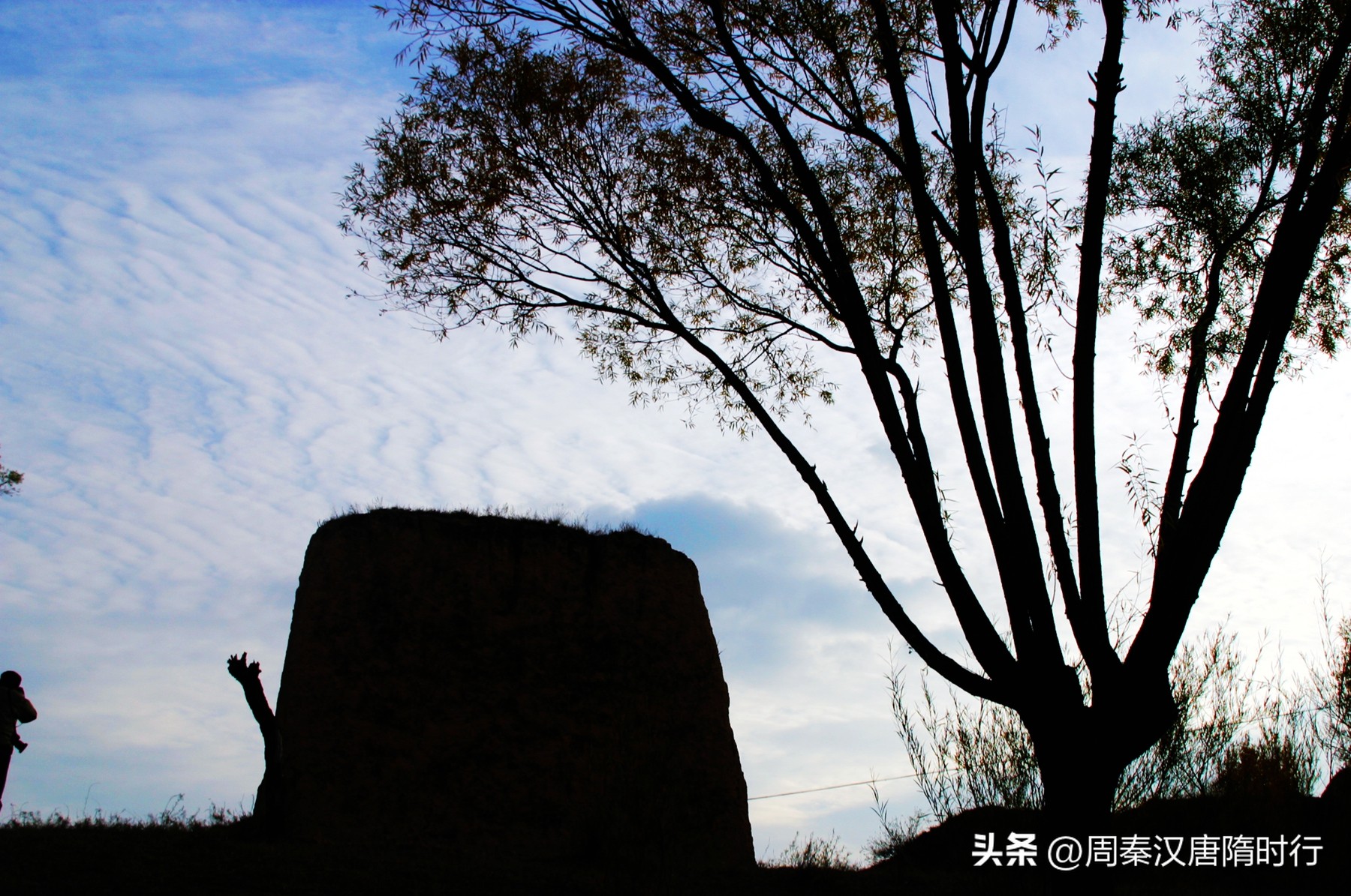 望骊山烽火台，“一笑倾国”的传说是个笑话？