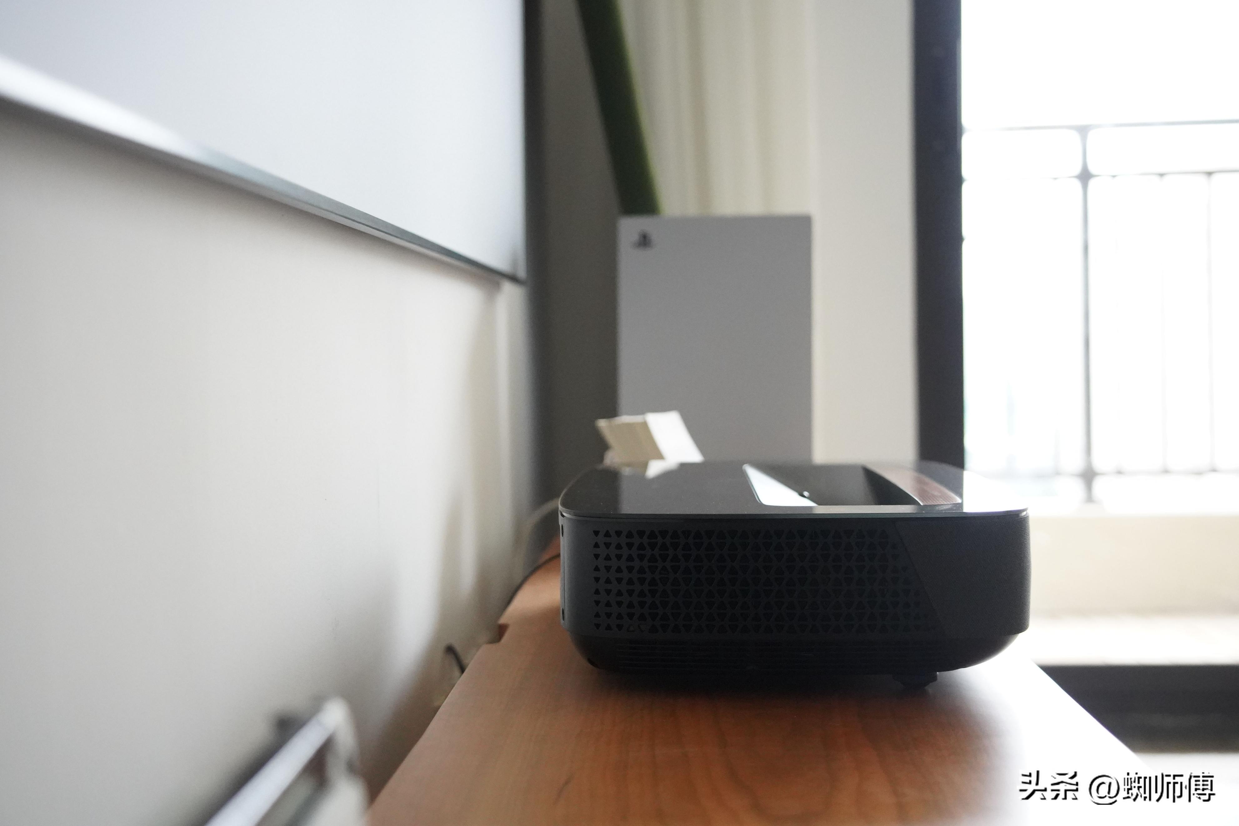 大屏幕护眼电视,海信激光电视80d9h80英寸测评