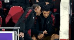 中场里程碑,4场0球0助攻曼联新核罕见低迷