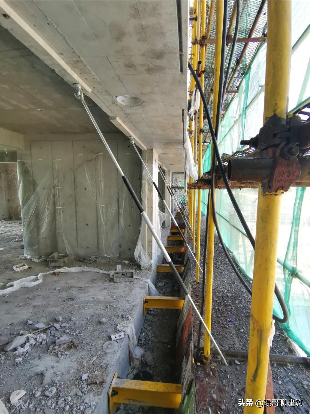 新型悬挑架全套图纸大全集,新型悬挑架半预埋和穿墙哪个安全