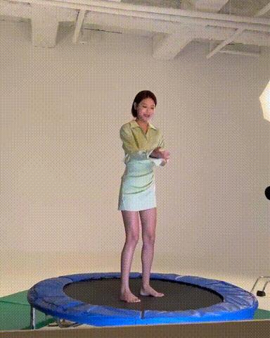 少女时代秀英出席试映会,少女时代权俞利画报花絮