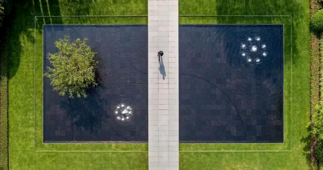 自然跌水景观,水幕瀑布跌水景观效果图